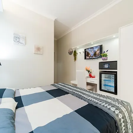 Suites Ottaviano * רומא